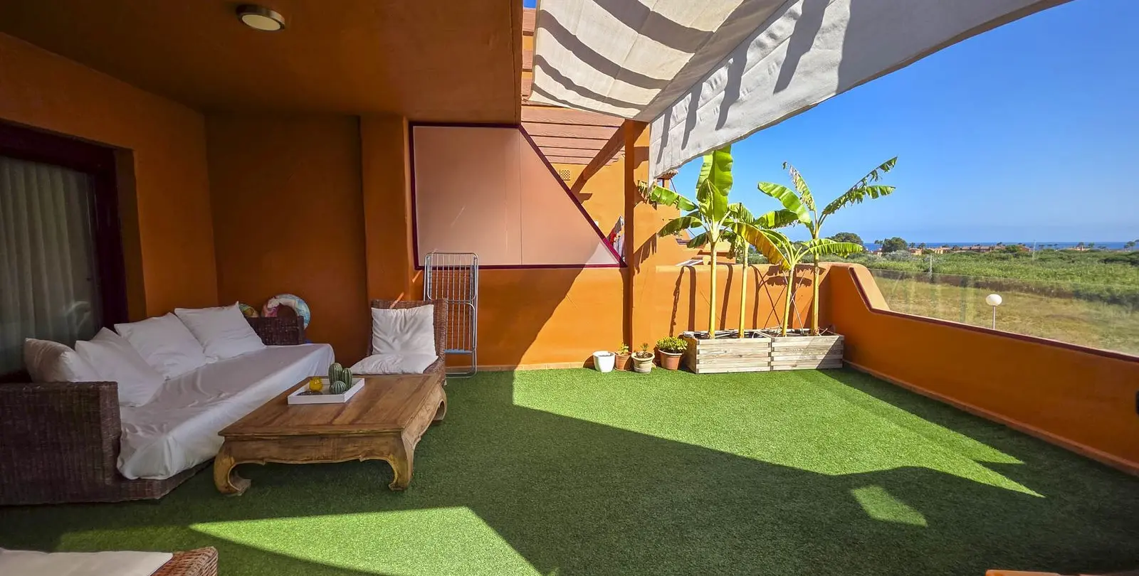 Sale of middle floor apartment in La Duquesa 13