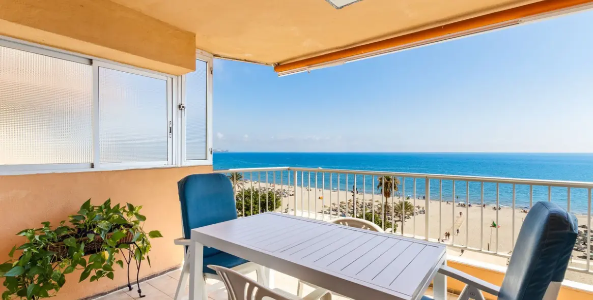 Sale of middle floor apartment in Los Boliches 1