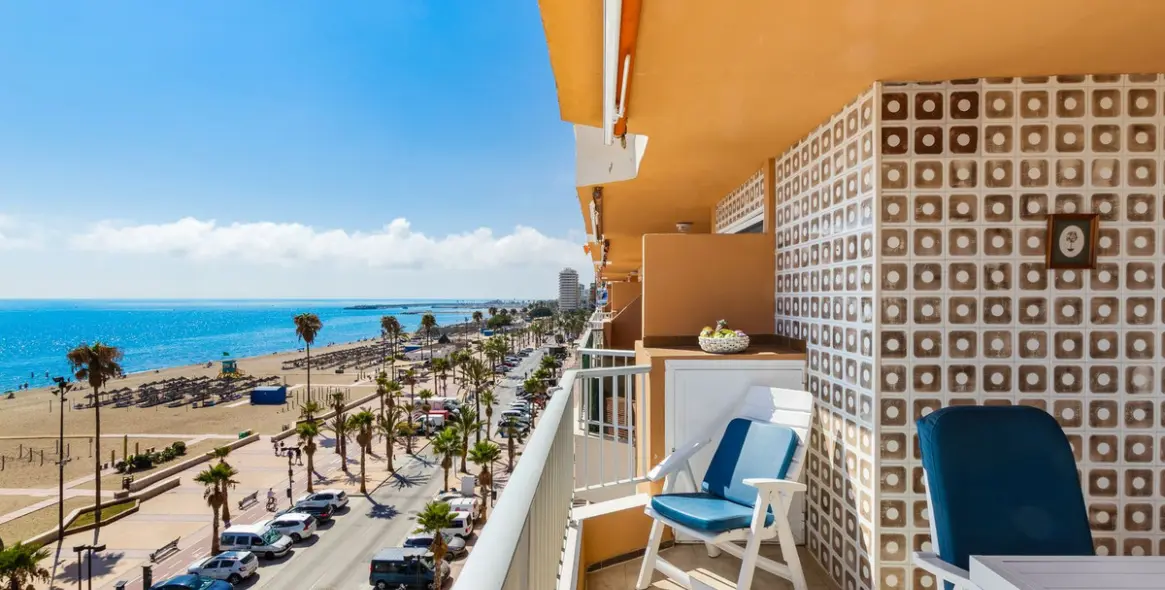 Sale of middle floor apartment in Los Boliches 11