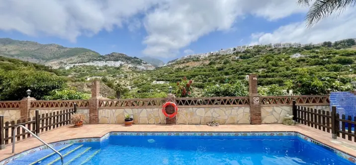 Venta de villa independiente en Frigiliana 1