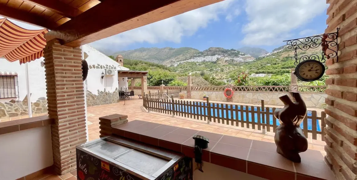 Sale of detached villa in Frigiliana 27