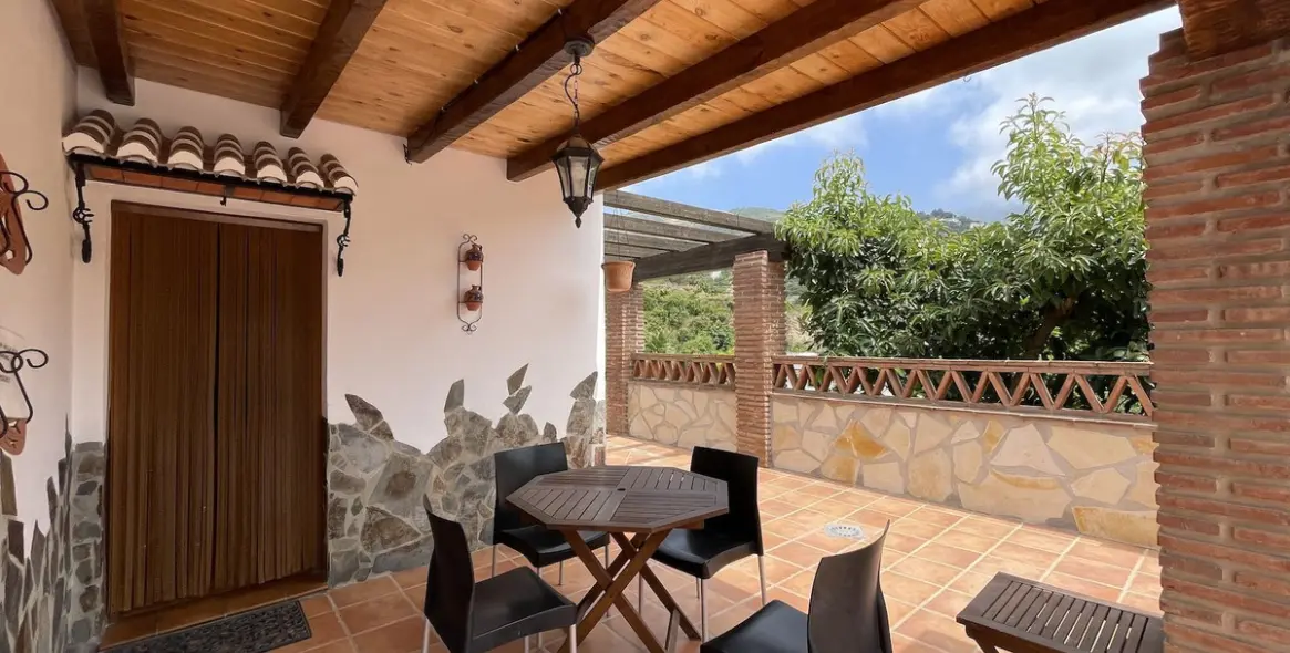Sale of detached villa in Frigiliana 28
