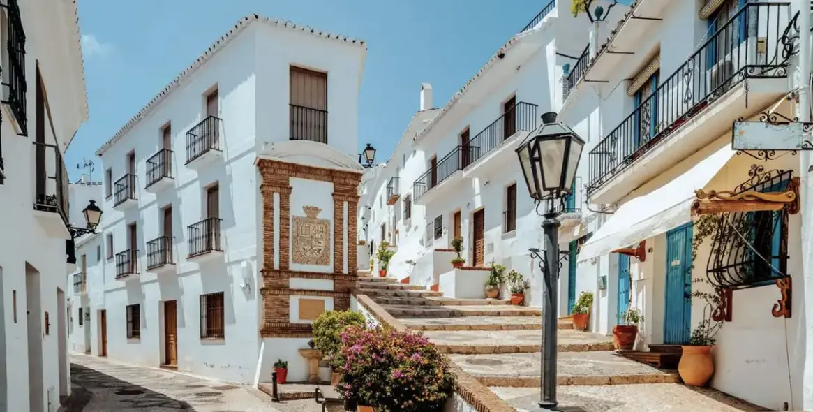 Sale of detached villa in Frigiliana 40