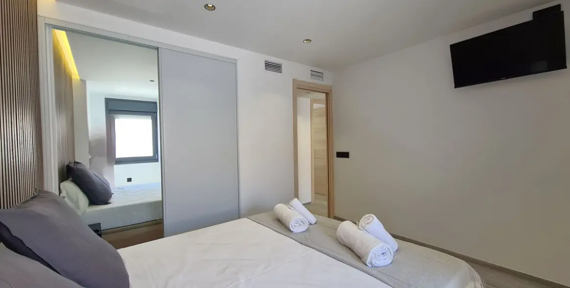 Sale of penthouse in Estepona 23