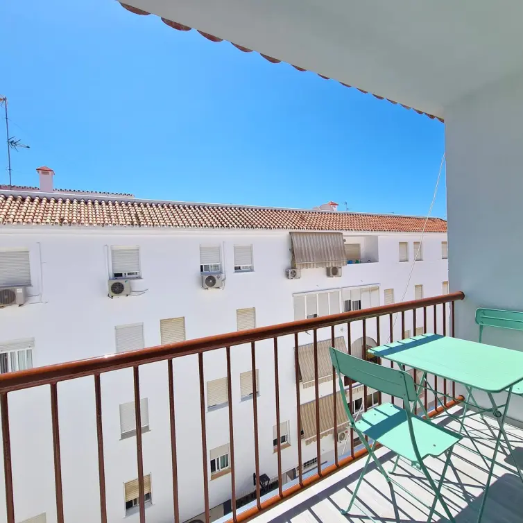 Sale of penthouse in Estepona