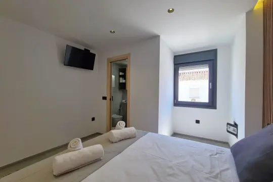 Image 4 thumb