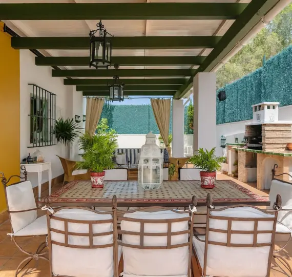 Sale of ground floor apartment in New Golden Mile