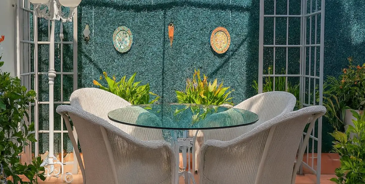 Продажа апартаментов на первом этаже в New Golden Mile 23