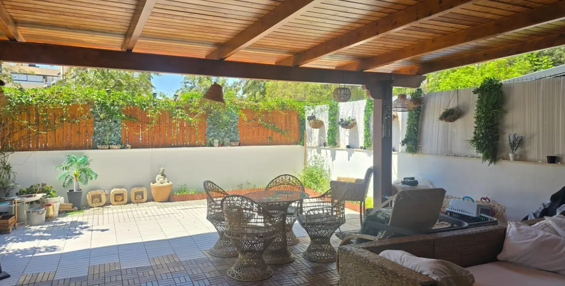 Sale of ground floor apartment in El Pinillo 2