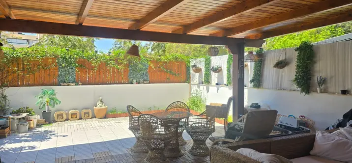 Sale of ground floor apartment in El Pinillo 1