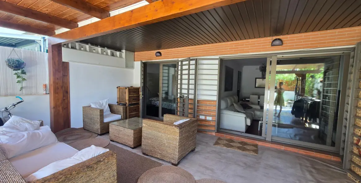 Sale of ground floor apartment in El Pinillo 4