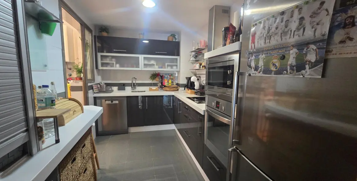 Sale of ground floor apartment in El Pinillo 14