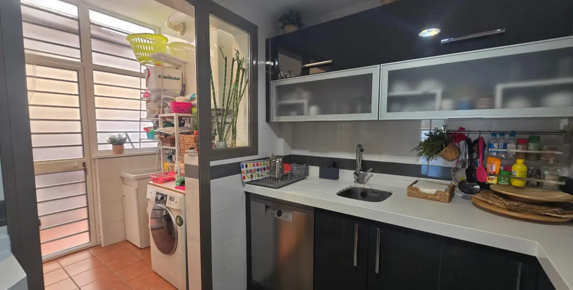 Sale of ground floor apartment in El Pinillo 15