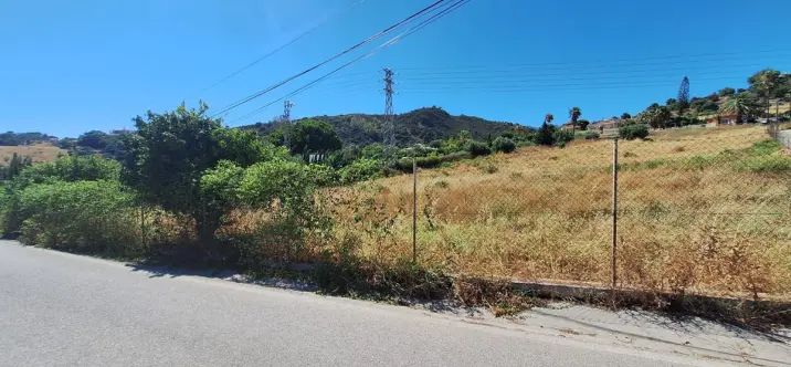 Venta de parcela residencial en Estepona 1