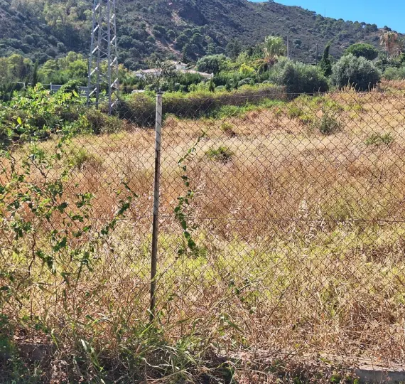 Venta de parcela residencial en Estepona