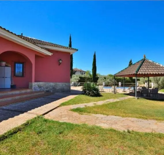 Sale of finca - cortijo in Arriate