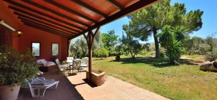 Sale of finca - cortijo in Arriate 2