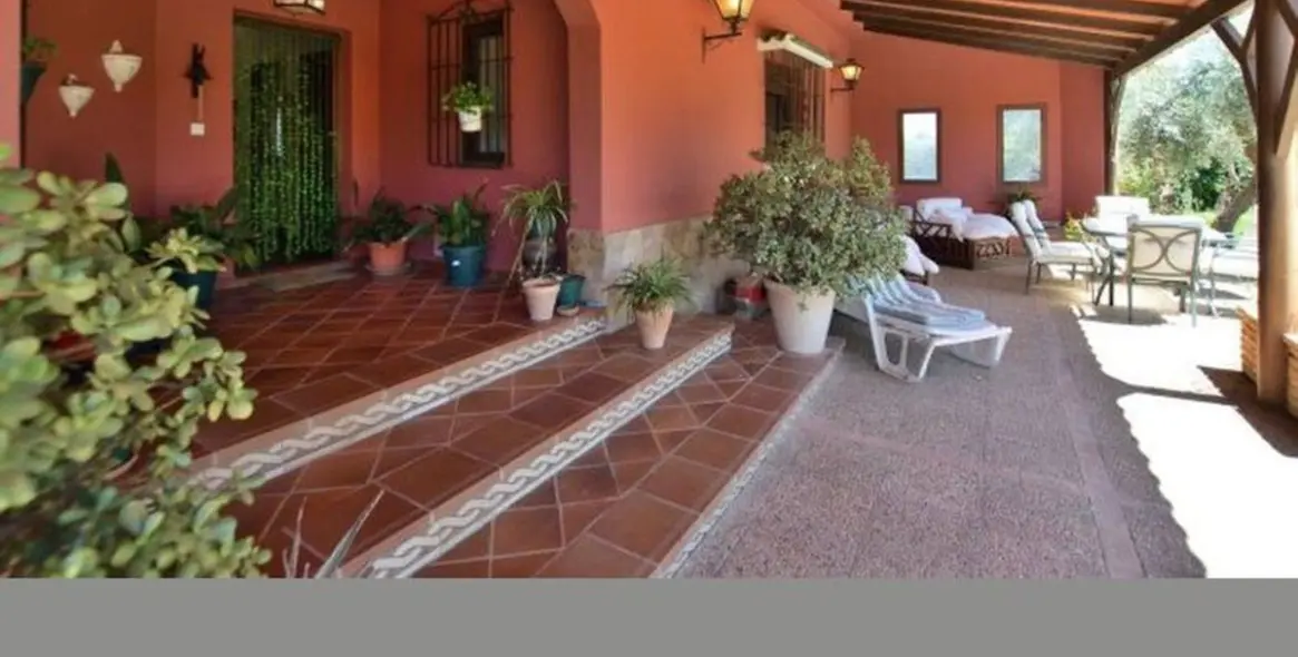 Sale of finca - cortijo in Arriate 5