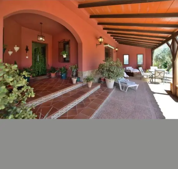 Sale of finca - cortijo in Arriate