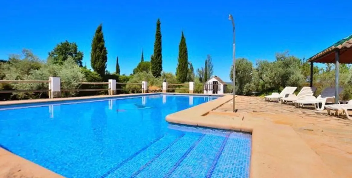 Sale of finca - cortijo in Arriate 17