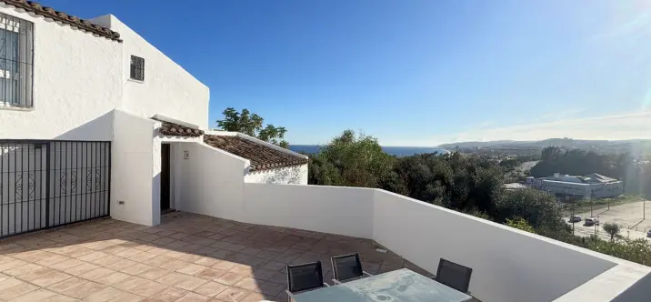 Semi-detached house R5215543 1