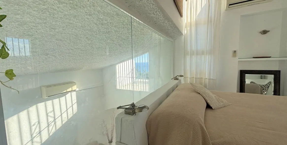 Sale of semi-detached house in Casares Playa 24