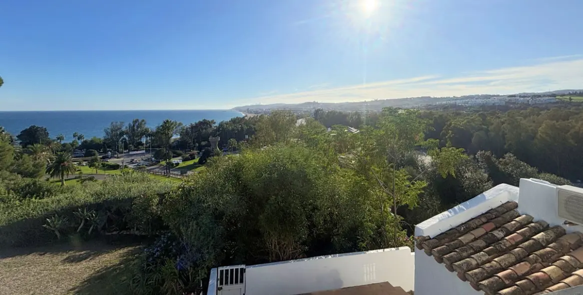 Sale of semi-detached house in Casares Playa 34