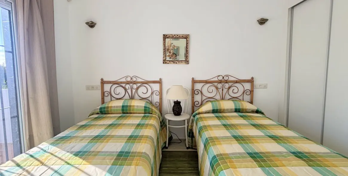 Sale of semi-detached house in Casares Playa 36