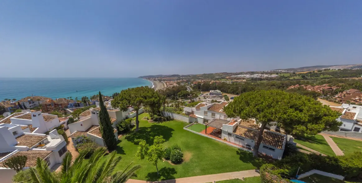 Sale of semi-detached house in Casares Playa 48