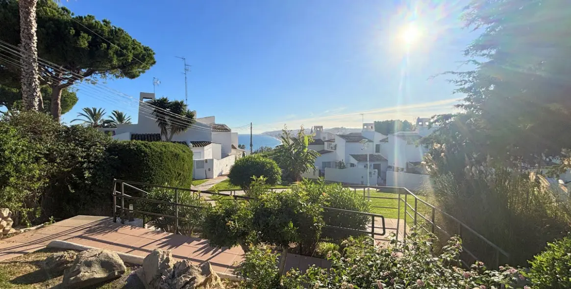 Sale of semi-detached house in Casares Playa 50