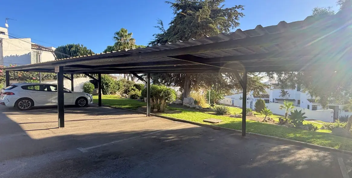 Sale of semi-detached house in Casares Playa 52