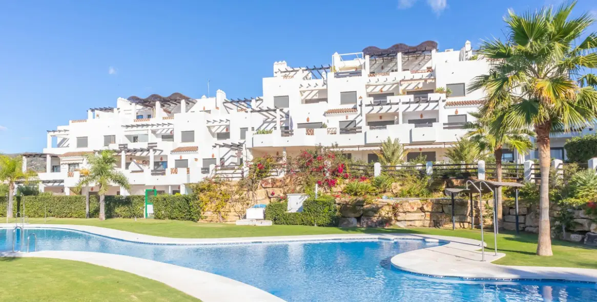 Продажа пентхауса в Estepona 1