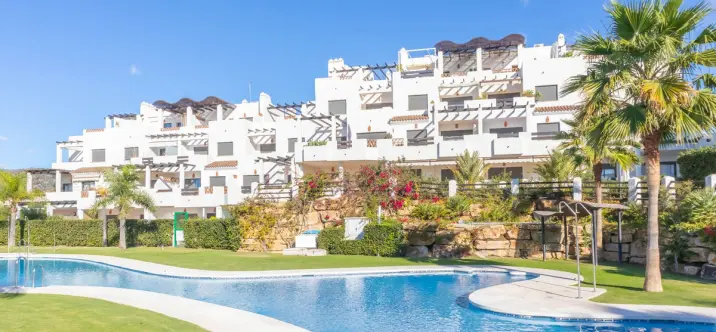 Продажа пентхауса в Estepona 0