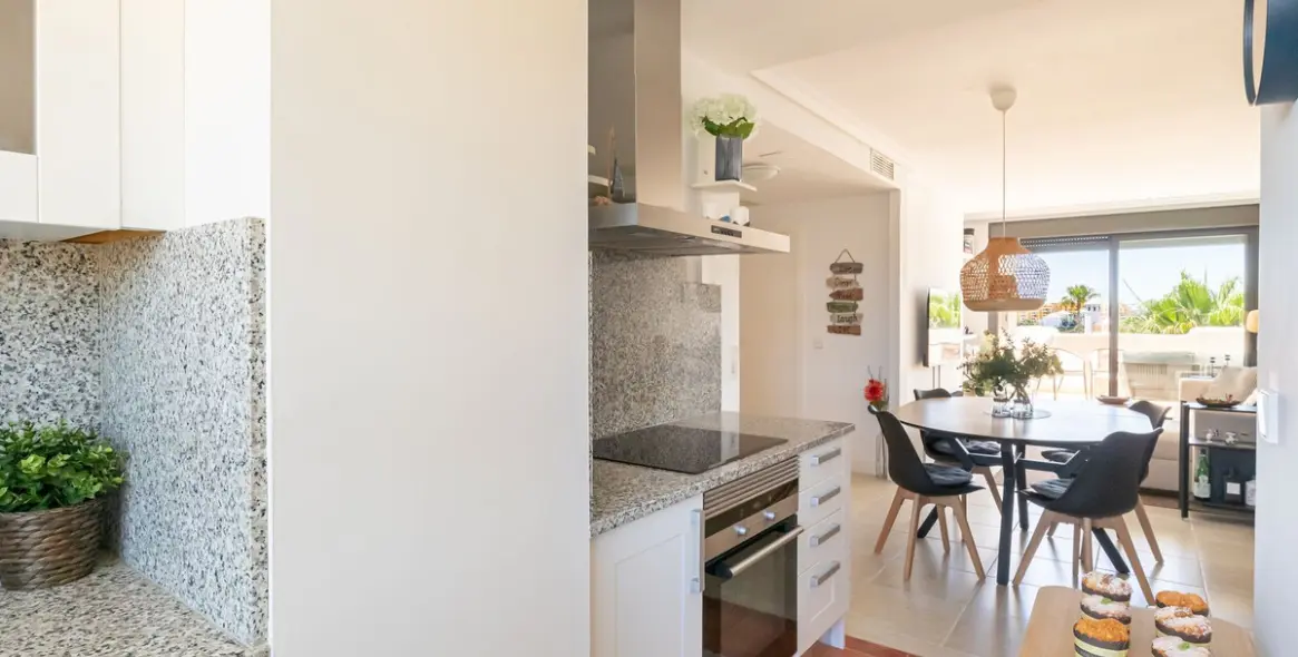 Продажа пентхауса в Estepona 12