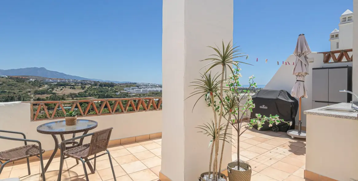 Продажа пентхауса в Estepona 18