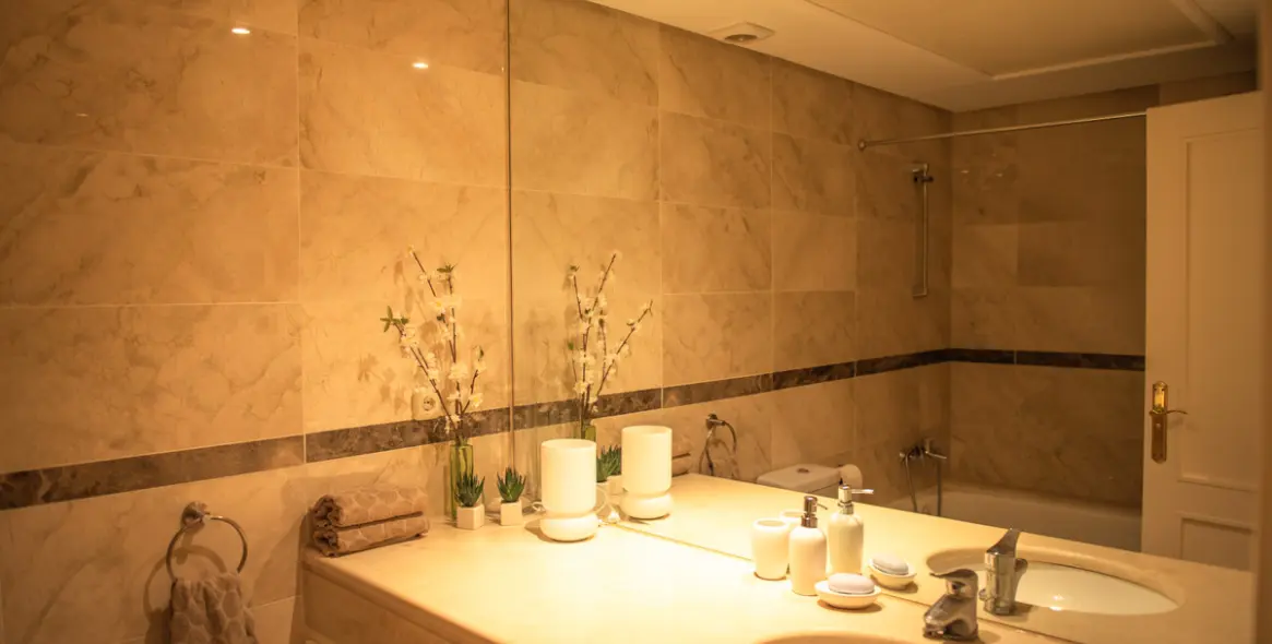 Sale of ground floor apartment in Nueva Andalucía 12