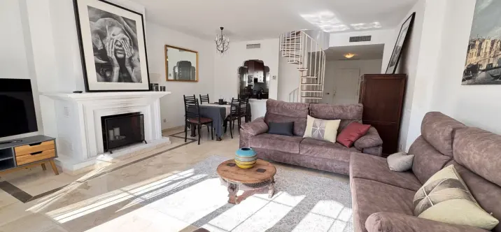 Sale of penthouse duplex in El Presidente 0