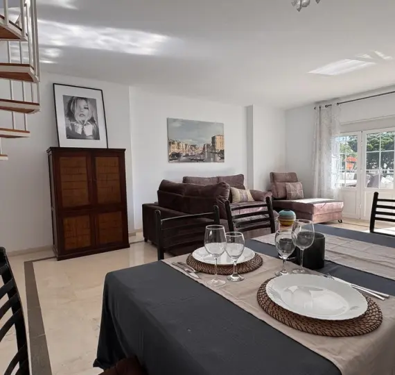 Sale of penthouse duplex in El Presidente