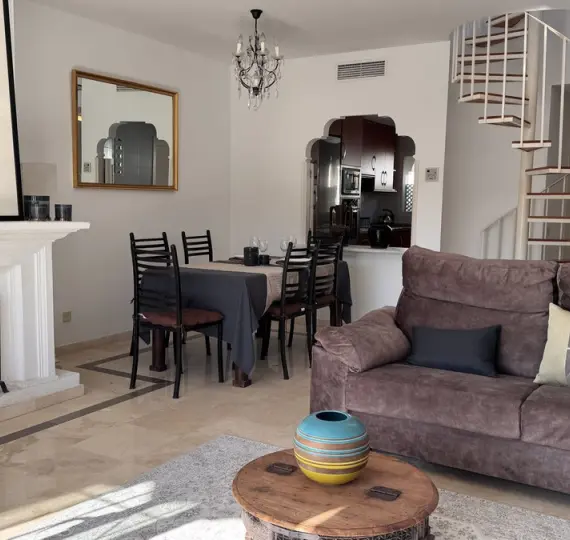 Sale of penthouse duplex in El Presidente