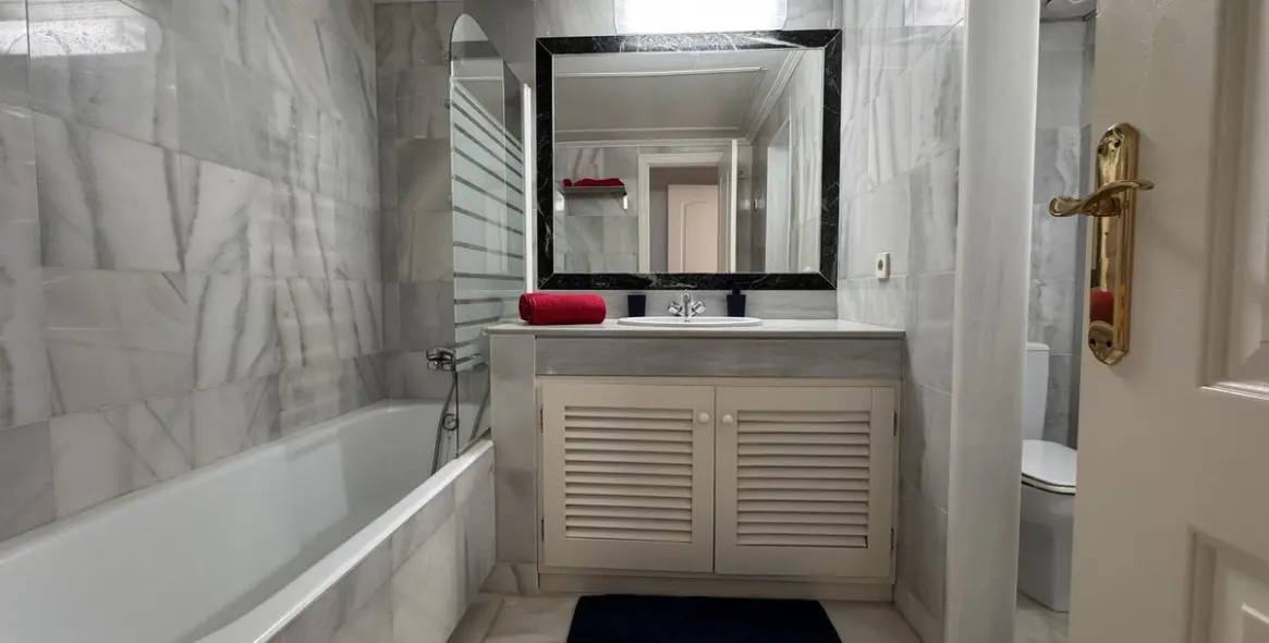 Sale of penthouse duplex in El Presidente 5