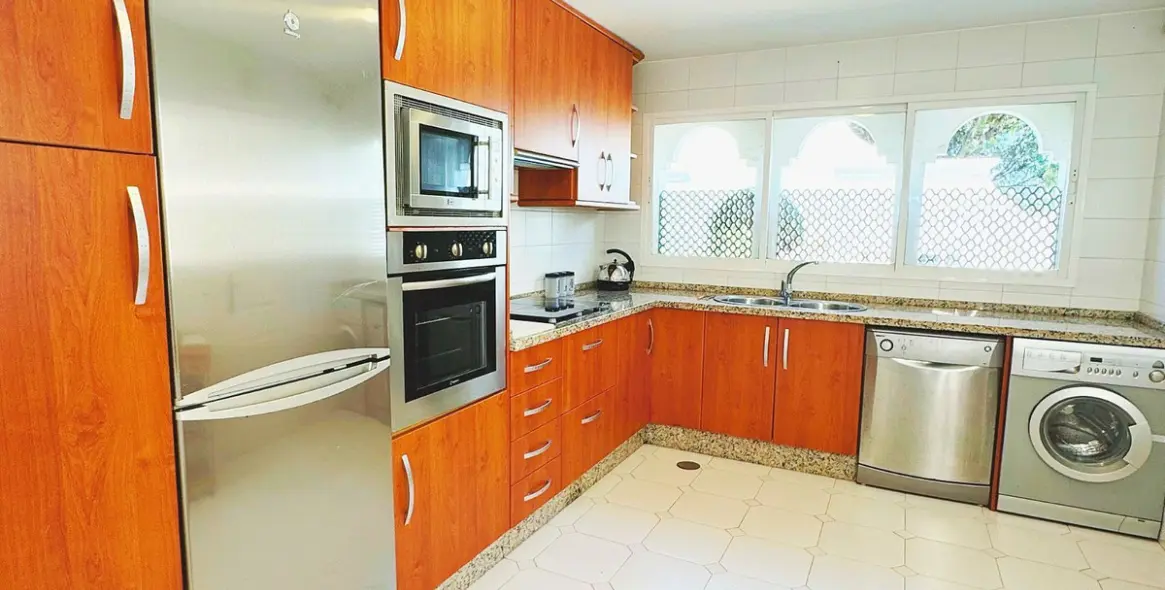 Sale of penthouse duplex in El Presidente 10