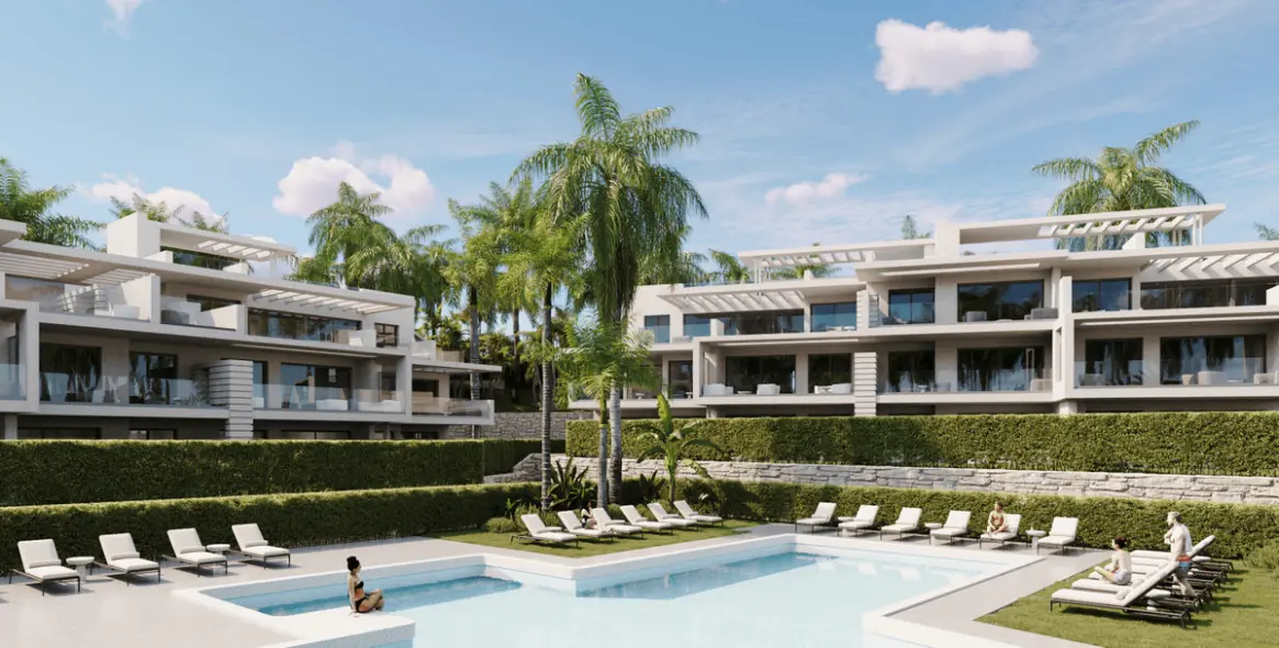 Sale of ground floor apartment in Estepona 1