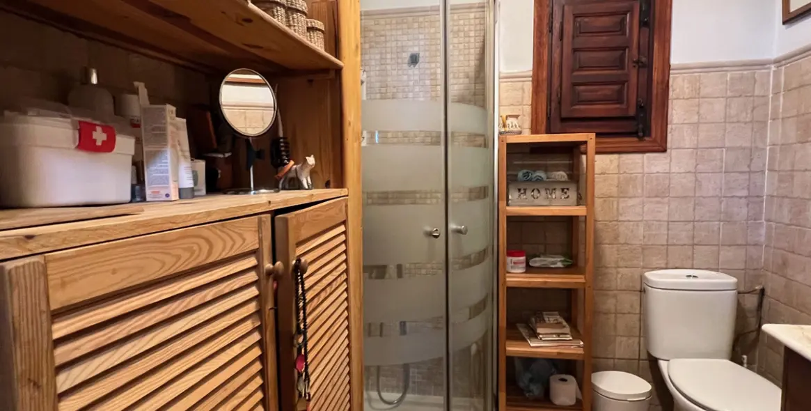 Sale of detached villa in Almayate 25