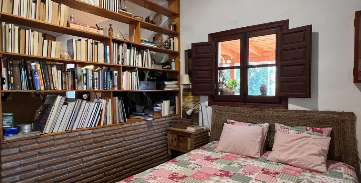 Sale of detached villa in Almayate 27