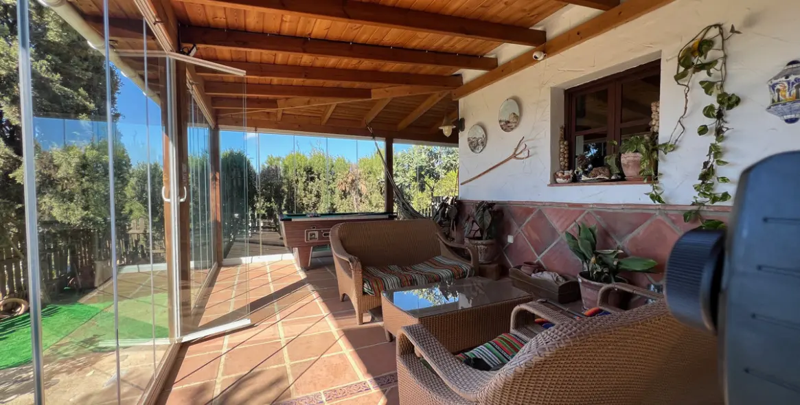 Sale of detached villa in Almayate 35