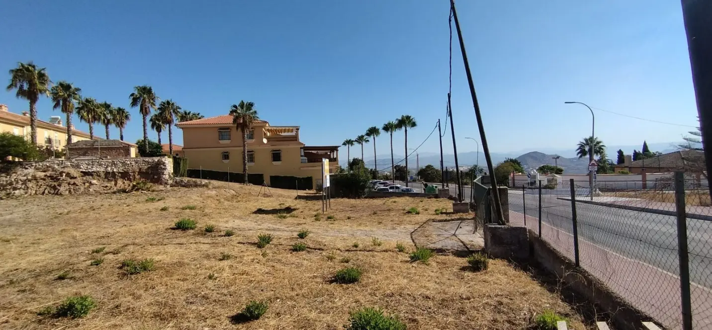 Venta de parcela residencial en Coín 1