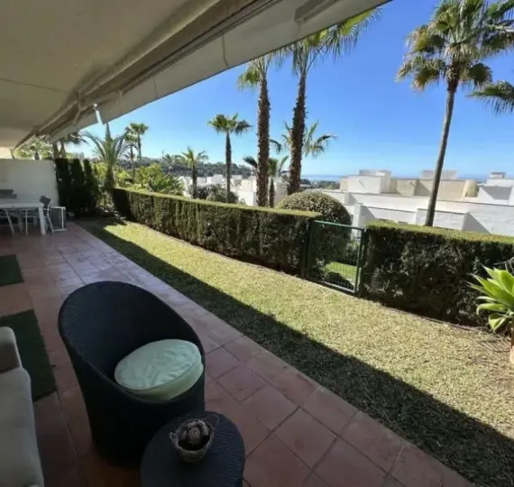 Sale of ground floor apartment in Marbella