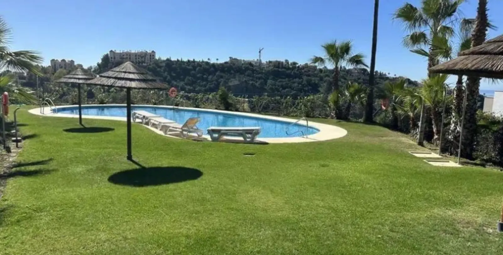 Продажа апартаментов на первом этаже в Marbella 2