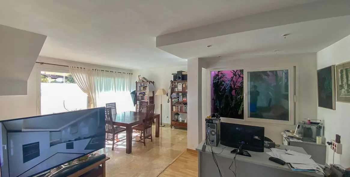 Sale of townhouse in Nueva Andalucía 3