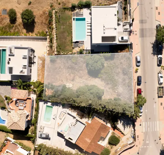 Venta de parcela residencial en Valle Romano